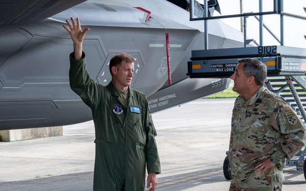 Florida's Adjutant General Visits 125FW