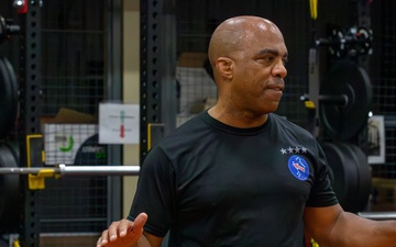 Gen. Clark Joins H2F Workout with 17th FAB
