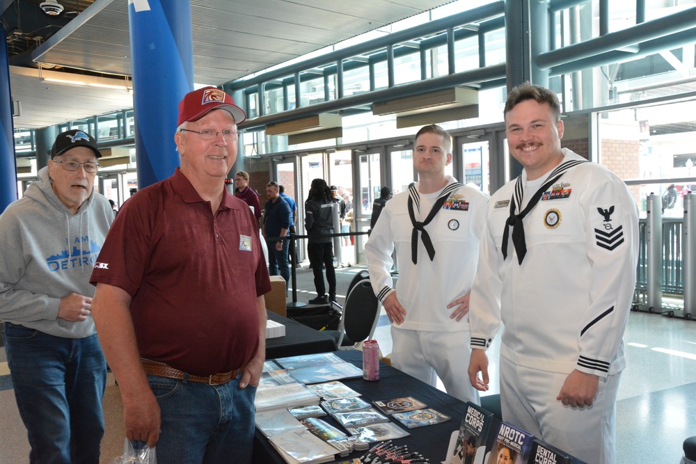 NTAG Heartland Future Sailors take the Oath of Enlistment
