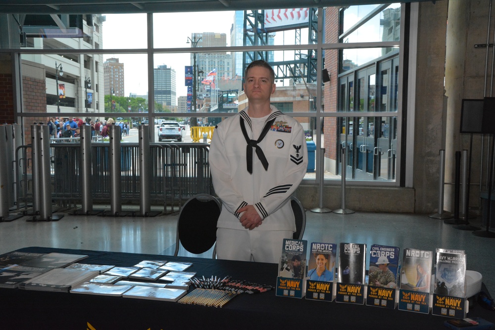 NTAG Heartland Future Sailors take the Oath of Enlistment