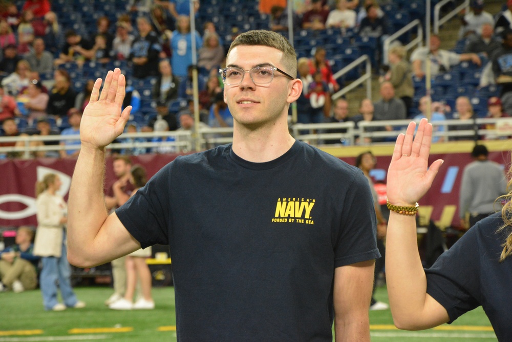 NTAG Heartland Future Sailors take the Oath of Enlistment