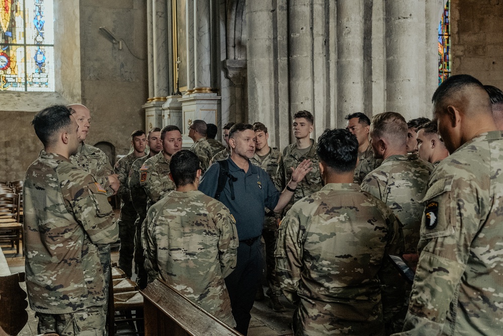 101st Airborne Division (Air Assault) Soldiers D-Day 81 Staff Ride