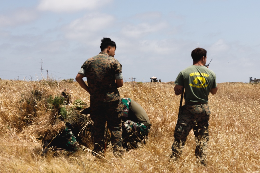 U.S. Marines, Indonesian Korps Marinir conduct stalking drills
