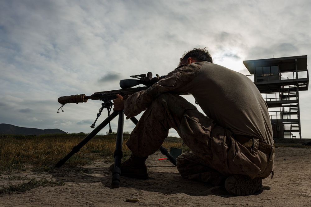 U.S. Marines, Indonesian Korps Marinir fire Mk22 Mod 0 advanced sniper rifle
