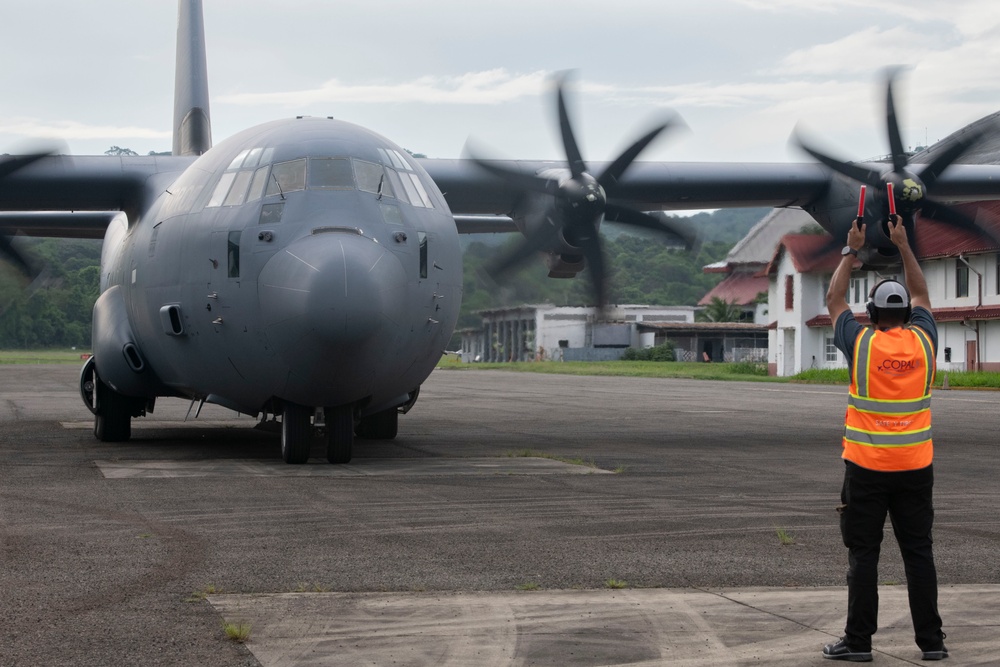 U.S. Marines arrive in Panama to support U.S./Panama relations