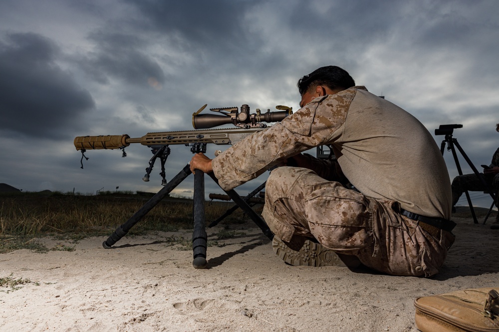 U.S. Marines, Indonesian Korps Marinir fire Mk22 Mod 0 advanced sniper rifle