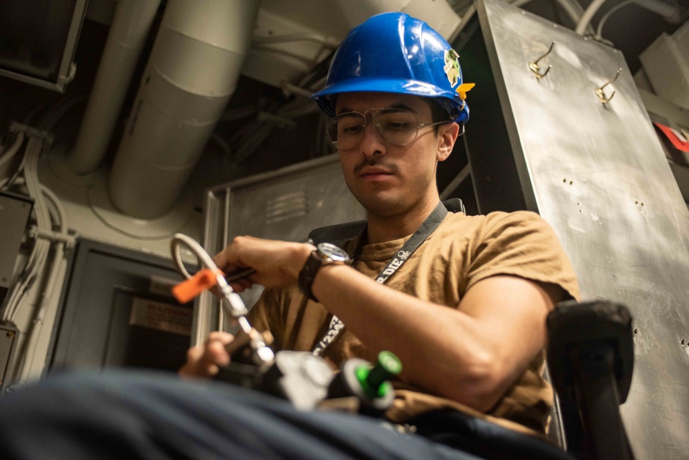 USS Ronald Reagan (CVN 76) progresses in maintenance period