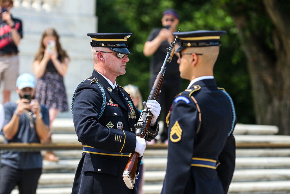 SFC Andrew Jay Sergeant of The Guard Last Walk