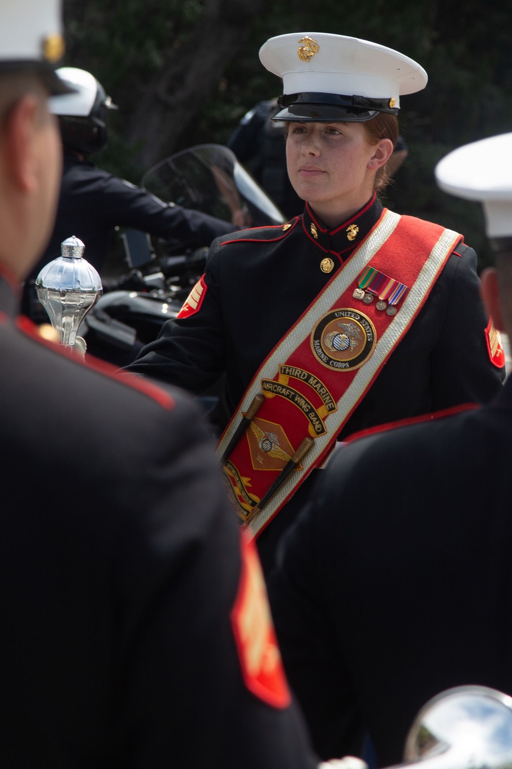 3rd MAW Band participates in 30th annual Balboa Island Parade