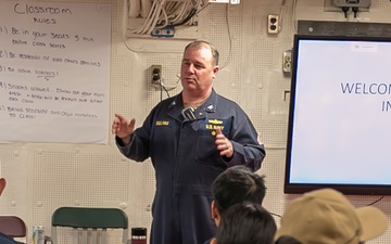 Xo Greets New Sailors During Indoc
