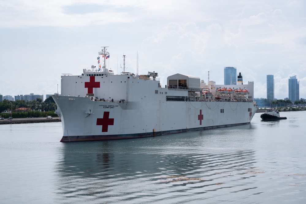 USNS Comfort arrives at The Port of Miami