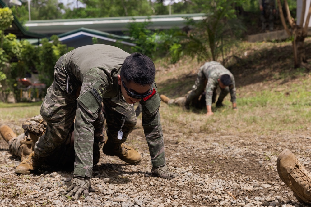 KAMANDAG 9: U.S. Marines, Sailors, Philippine and Republic of Korea Marines conduct trilateral training
