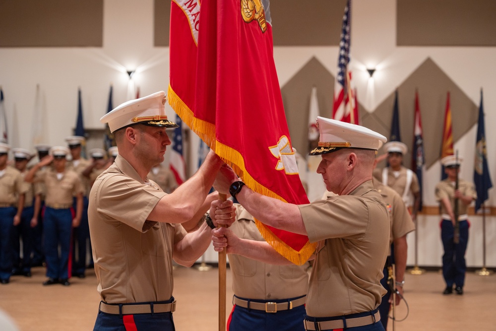 Lt. Col. Soeder relinquishes post during MWCS-18 change of command ceremony