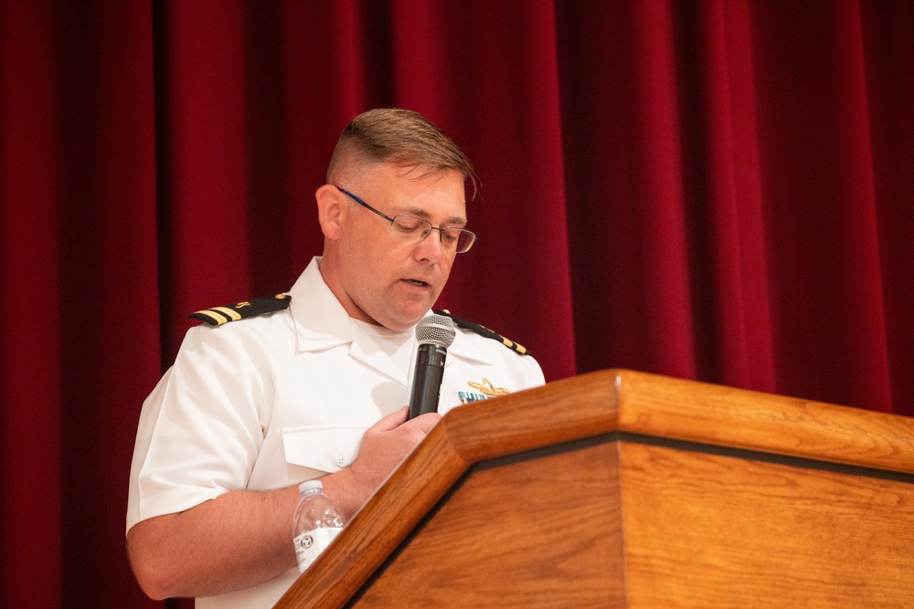 Lt. Col. Soeder relinquishes post during MWCS-18 change of command ceremony