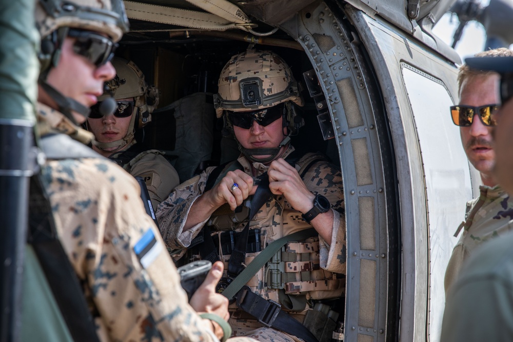 Estonian Defence Forces Conduct Cold, Hot Load Training