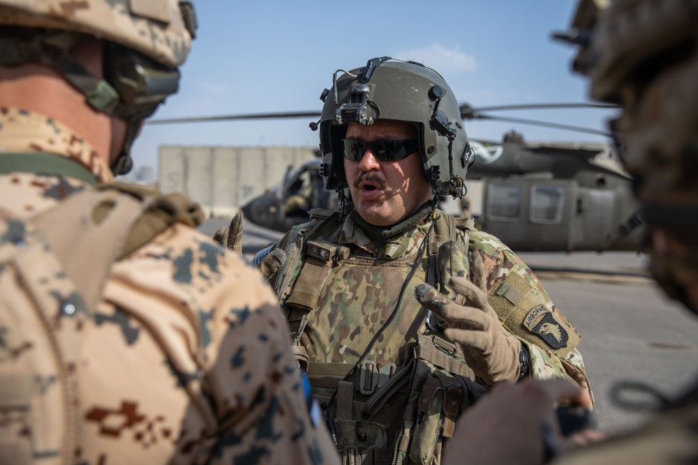 Estonian Defence Forces Conduct Cold, Hot Load Training