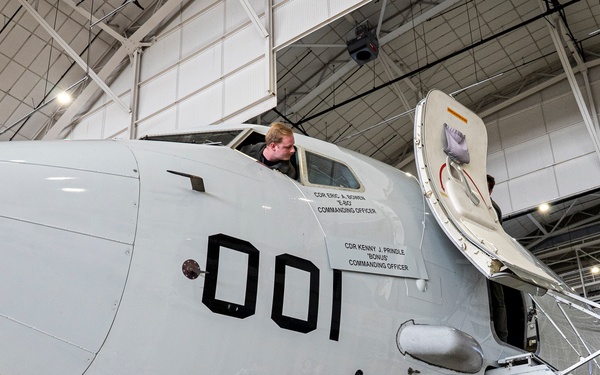 Patrol Squadron 46 Holds Change of Command Ceremony