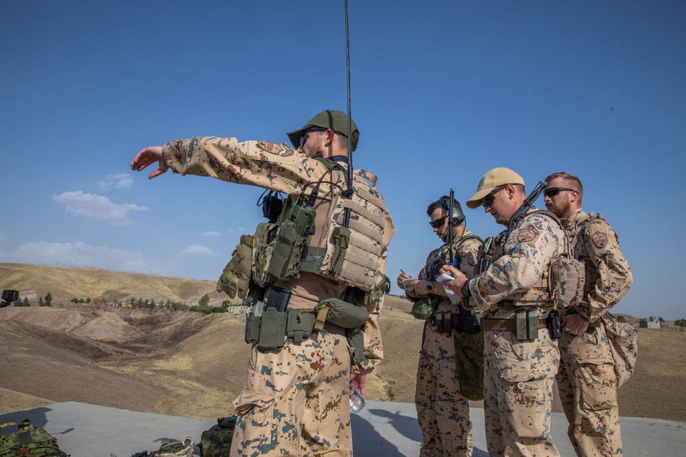 Estonian Defence Forces Conduct Close Air Support Live Fire Exercise