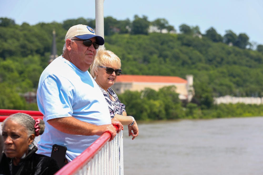 Gold Star families unite on the Ohio River for a day of remembrance
