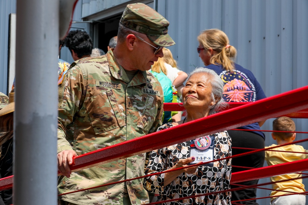 Gold Star families unite on the Ohio River for a day of remembrance