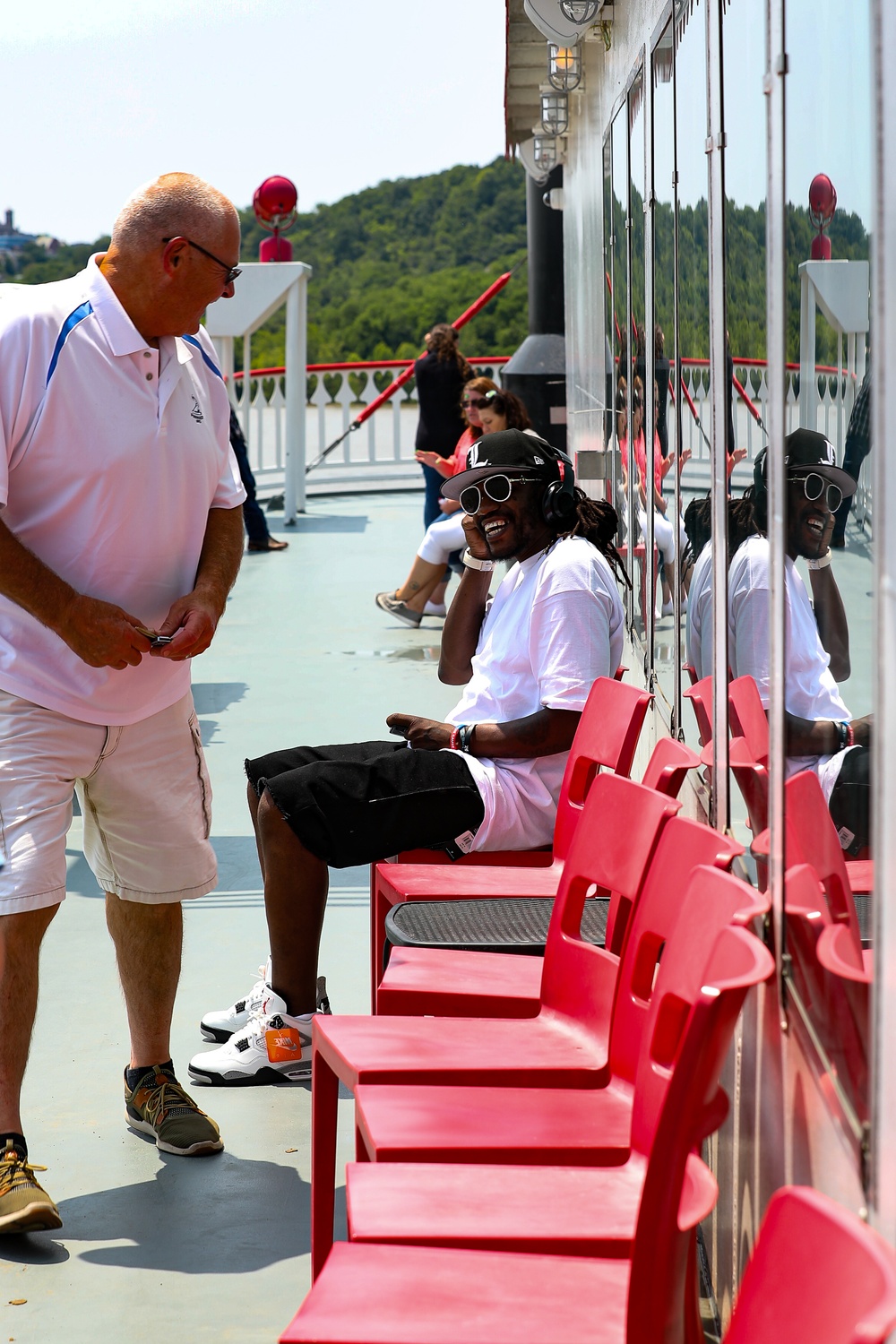 Gold Star families unite on the Ohio River for a day of remembrance