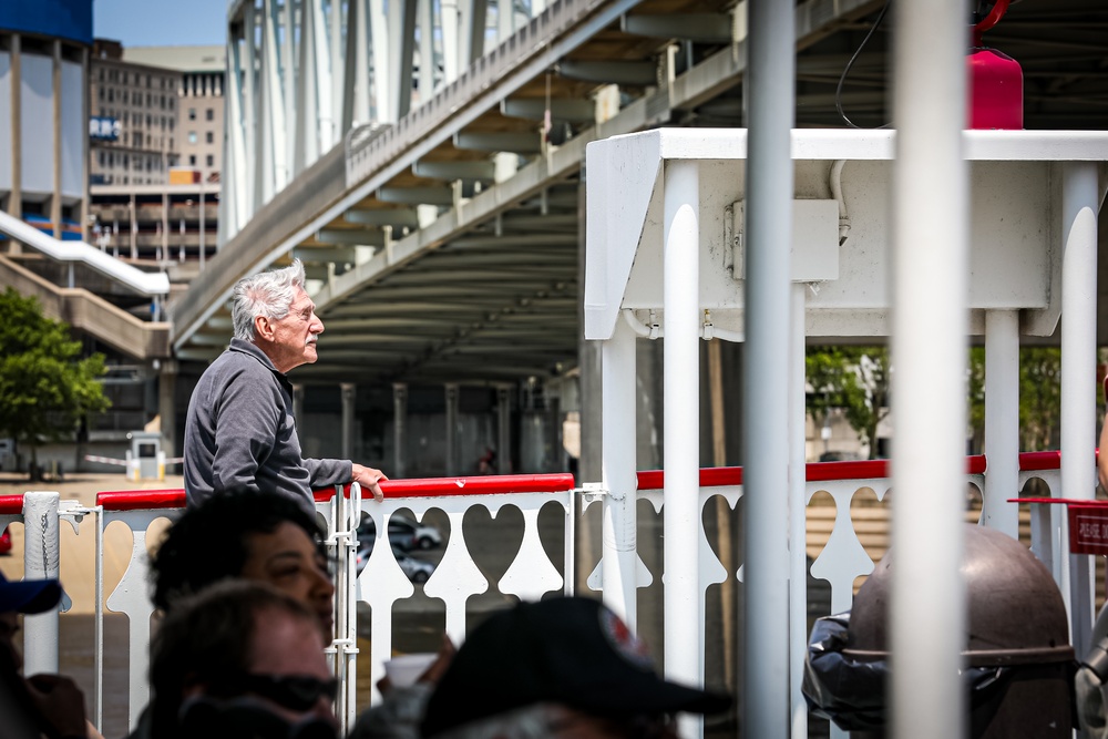 Gold Star families unite on the Ohio River for a day of remembrance