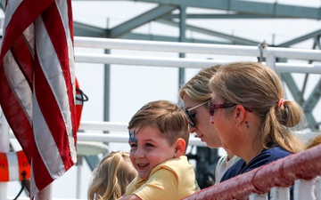 Gold Star families unite on the Ohio River for a day of remembrance