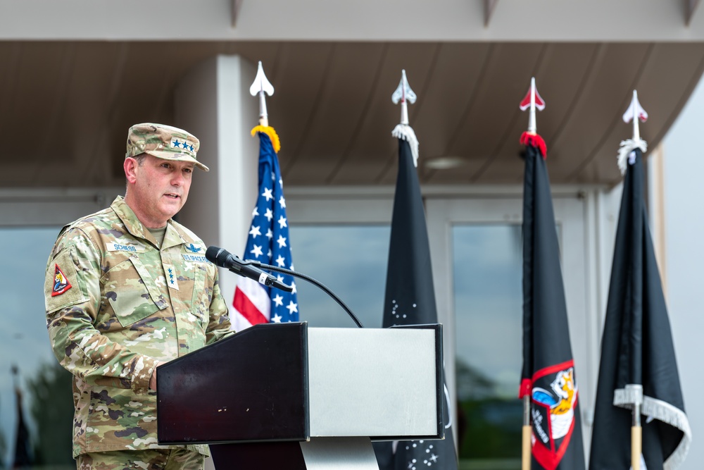 Lyon passes torch to Bell at Space Delta 15, NSDC change of command