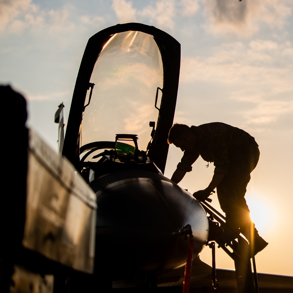 Sunshine on the flight line