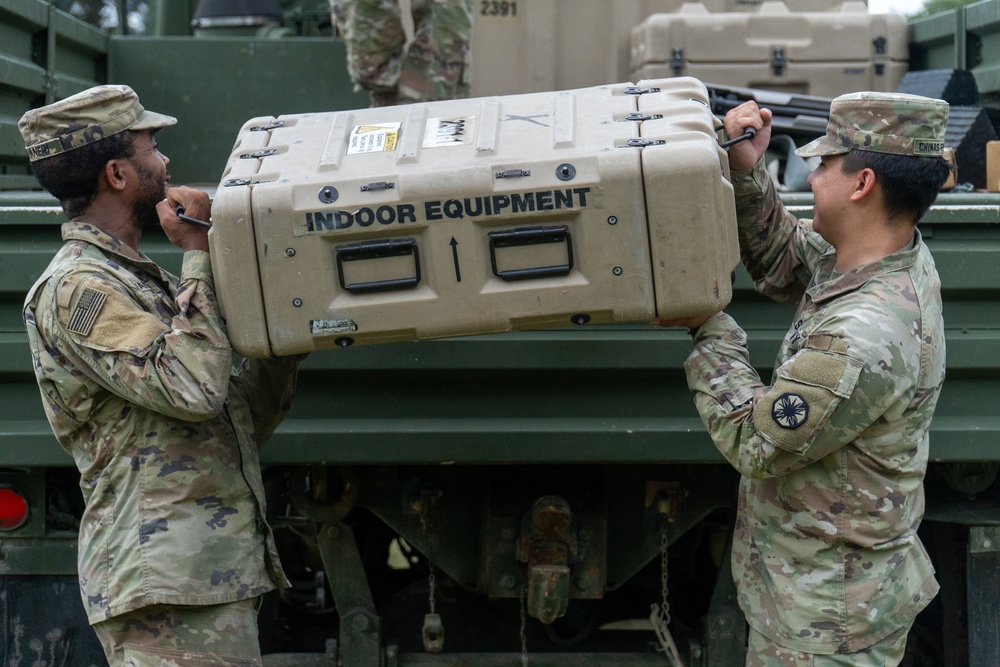 13th Armored Corps Sustainment Command Soldiers Conduct Tear Down Operations