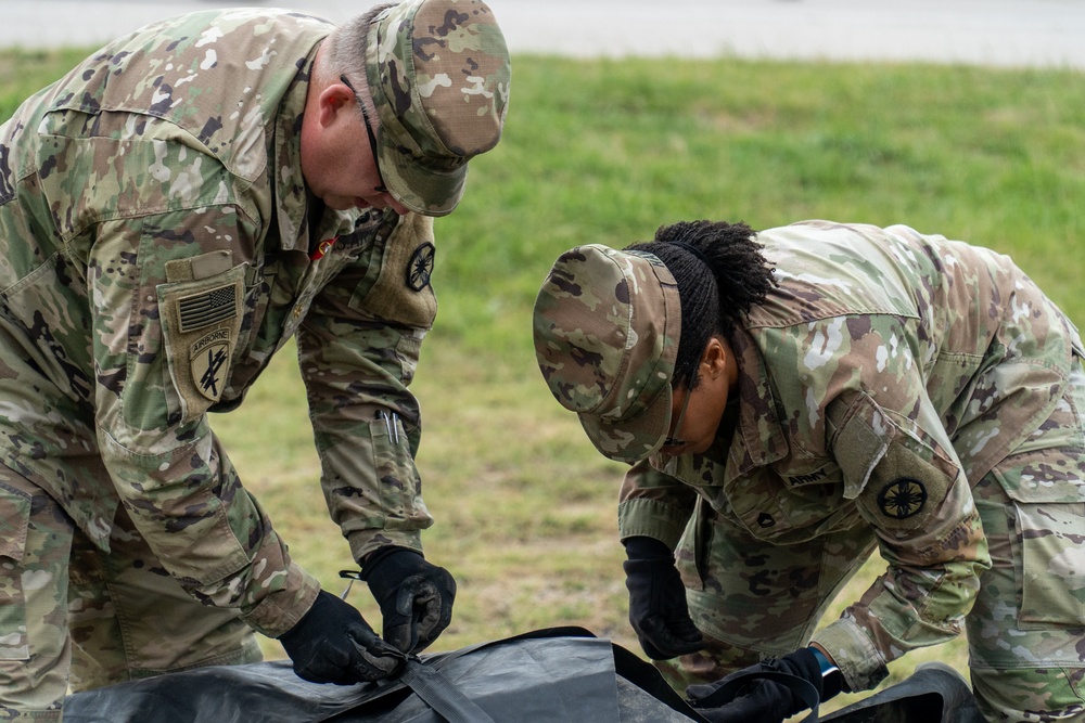 13th Armored Corps Sustainment Command Soldiers Conduct Tear Down Operations