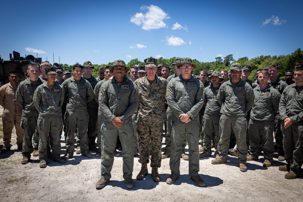 Commandant, Gen. Eric Smith, visits Camp Lejeune
