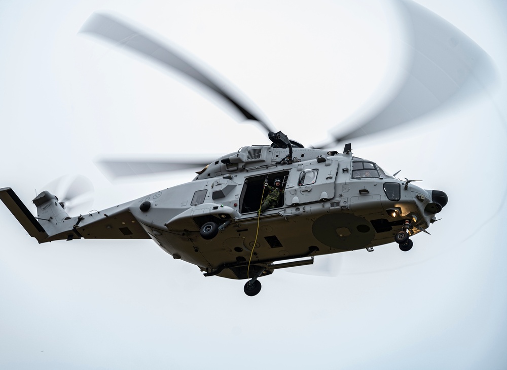 U.S. and Sweden kick-off bilateral training
