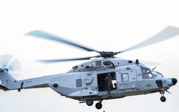 U.S. and Sweden kick-off bilateral training