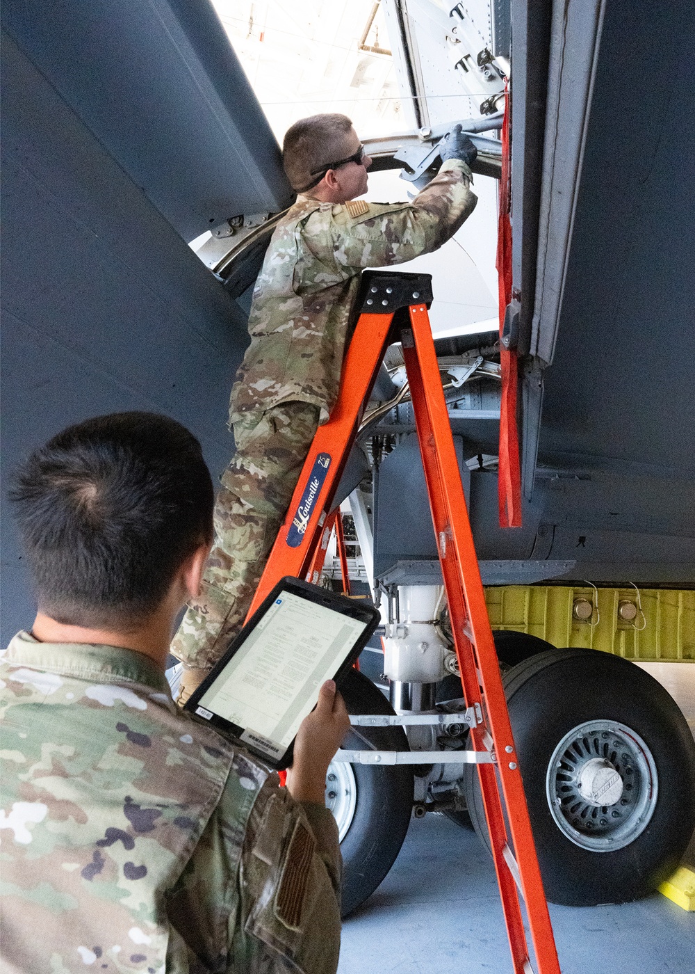 KC-135 Cove Lip Door Lap Adjustment