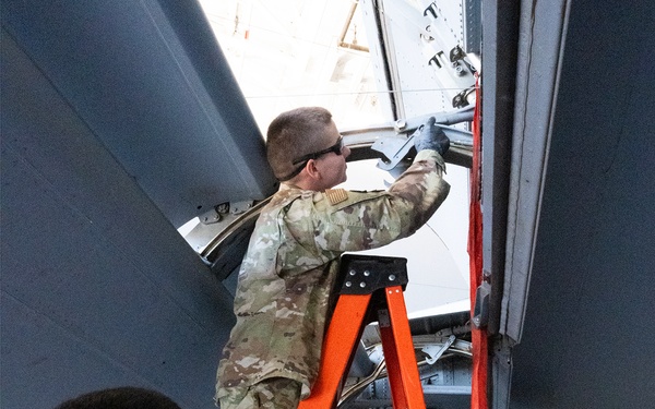 KC-135 Cove Lip Door Lap Adjustment