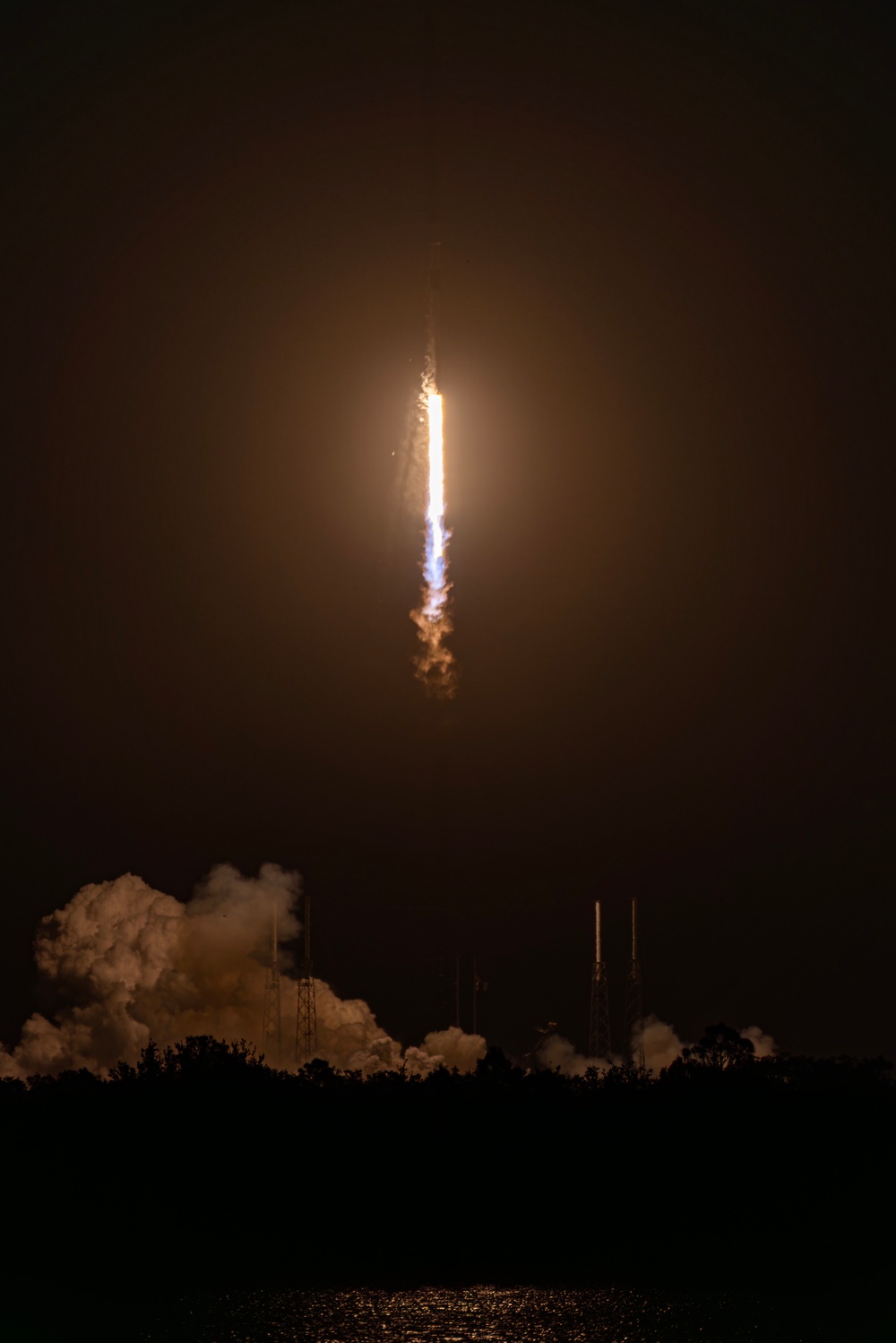 Starlink 6-72 Launches from Cape Canaveral Space Force Station