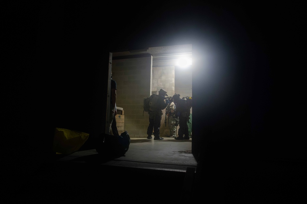 NSWG2 CONDUCTS CHEMICAL DEFENSE TRAINING