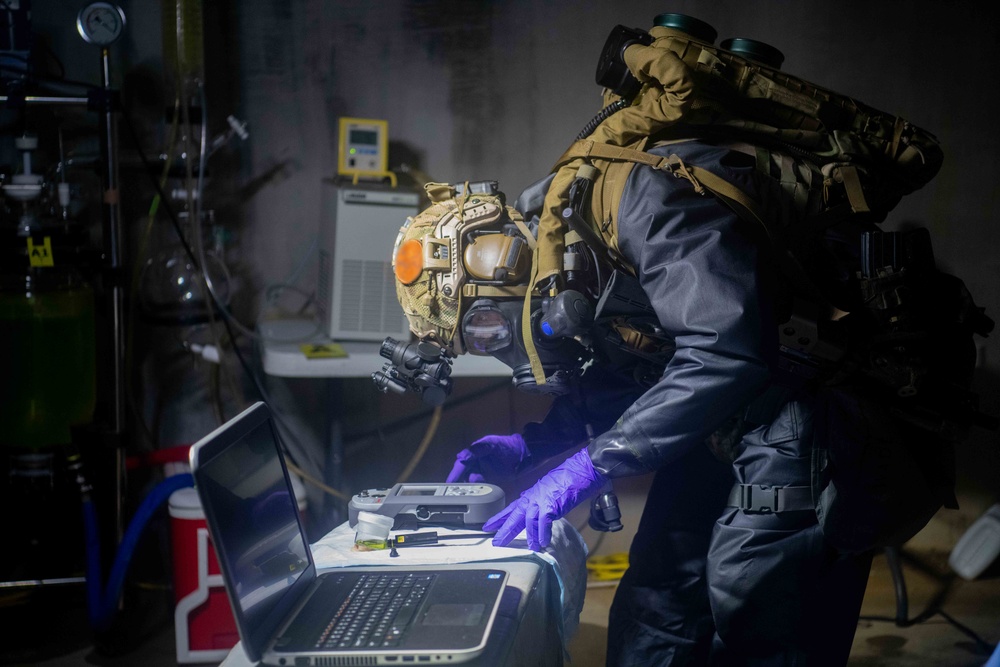 NSWG2 CONDUCTS CHEMICAL DEFENSE TRAINING