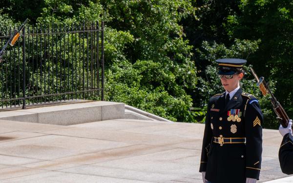 NSWC Carderock Leadership Participates in Wreath-laying Ceremony
