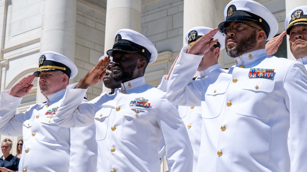 NSWC Carderock Leadership Participates in Wreath-laying Ceremony