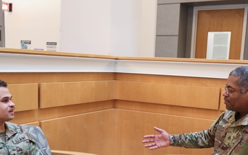 WRAIR's wallet card helps military leaders support Soldiers’ mental health