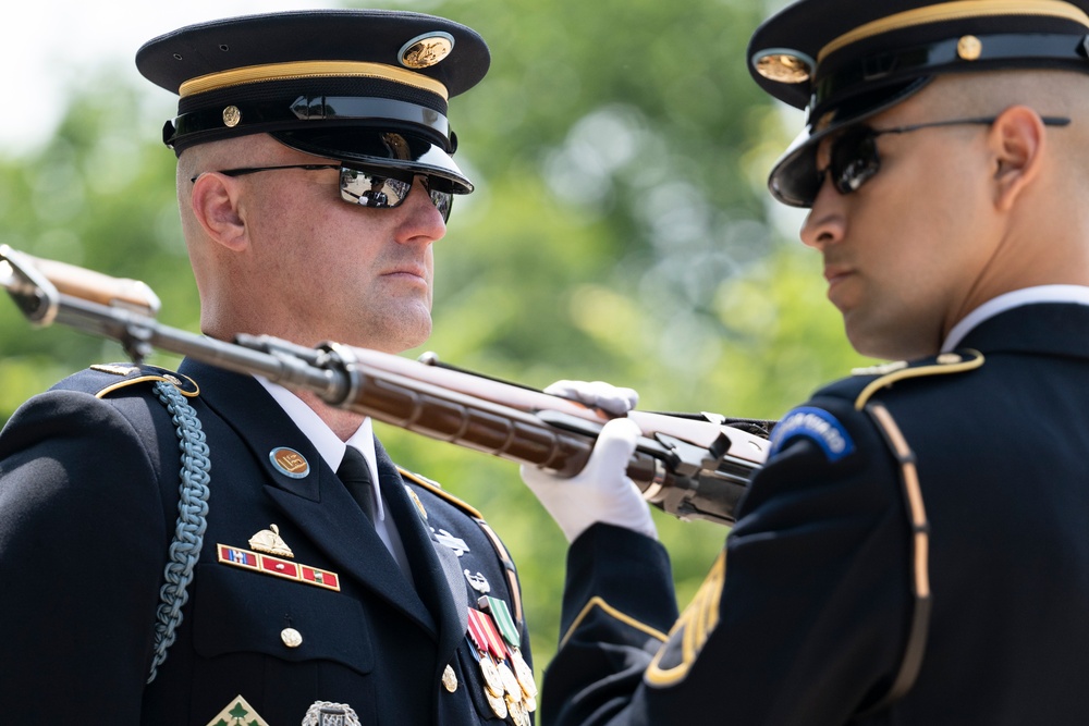 41st Sergeant of the Guard at the Tomb of the Unknown Soldier Sgt. 1st Class Andrew Jay Conducts His Last Walk at the Tomb of the Unknown Soldier