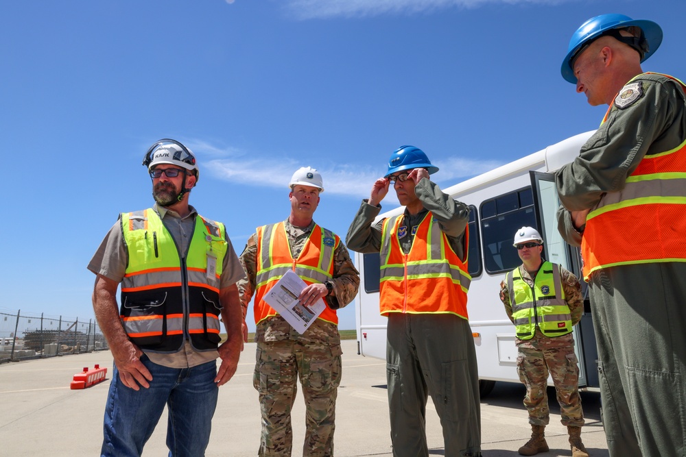 Lt. Gen. Spain visits Beale AFB