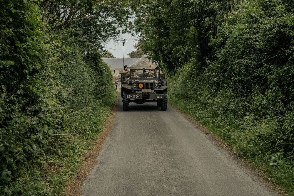 Screaming Eagles Take a Ride in World War II Vehicles and Conduct Reenlistment