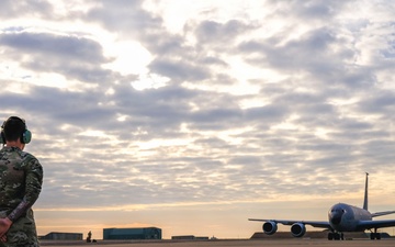 RC-135V takes intelligence operations ‘down under’