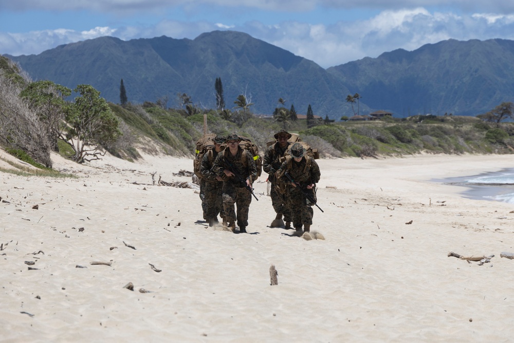 Staying Ready: Headquarters Battalion, MCBH, conducts FEX III