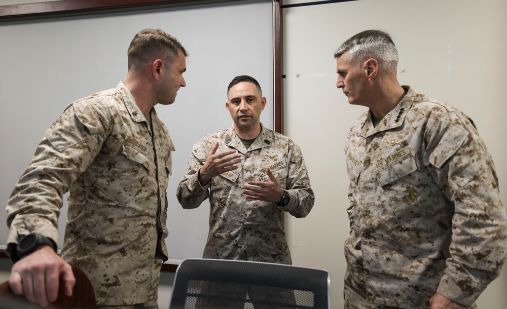 37th Assistant Commandant of the Marine Corps visits NSA Bahrain