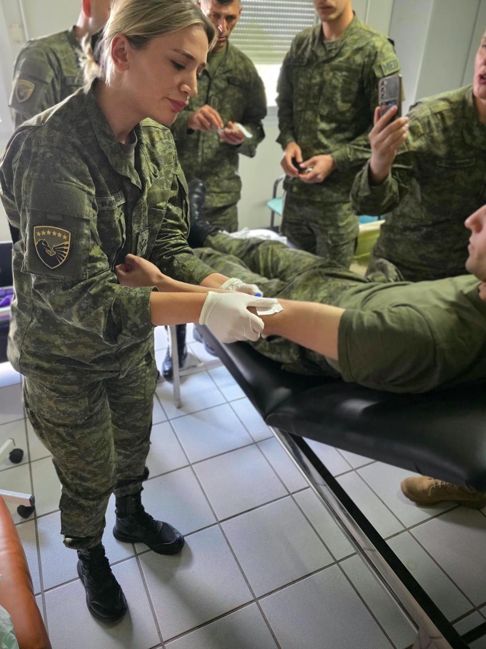 28ID Soldiers Conduct Combat Medic Training with Kosovo Security Force Soldiers