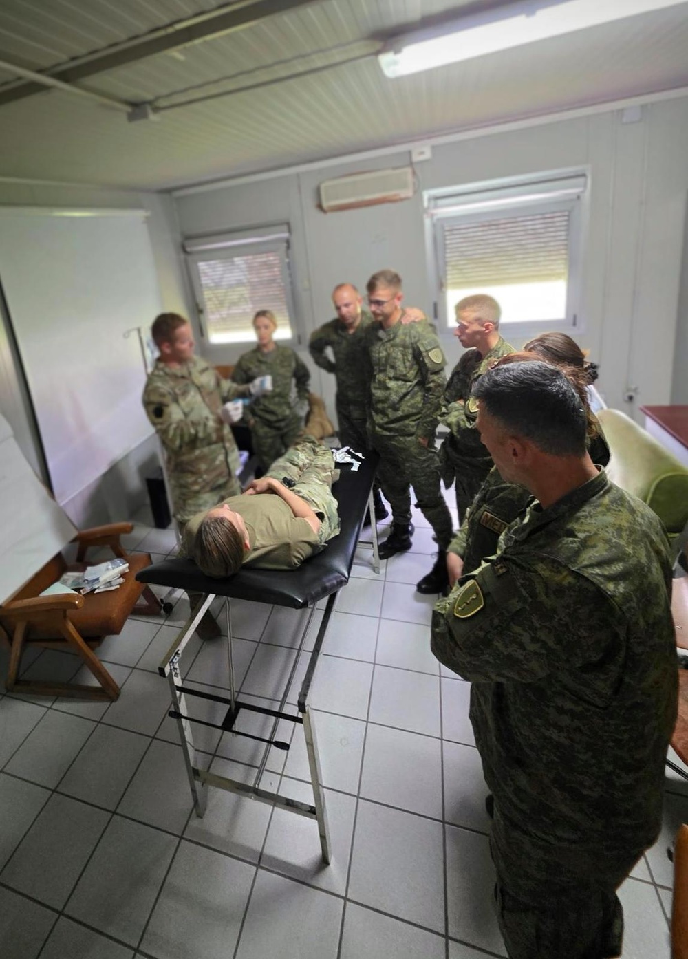 28ID Soldiers Conduct Combat Medic Training with Kosovo Security Force Soldiers